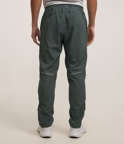 Pantalón Deportivo con Cintura Elástica con Detalle de Recortes y Rayas 5