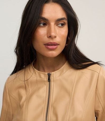 Campera Básica en Pu con Cierre Track 4