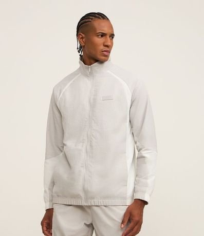 Campera Deportiva en Poliamida con Detalles 7