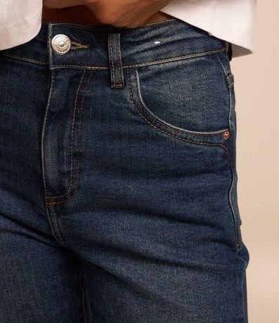 Pantalón Flare Jeans y Bajo con Corte a Hilo 4