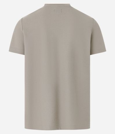 Remera Regular con Textura Colmena 8