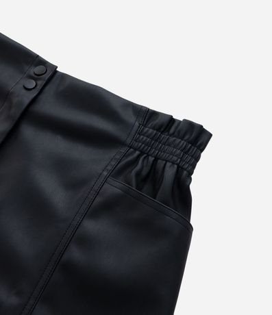 Bermuda Clochard en Material Sintético Curve & Plus Size 8