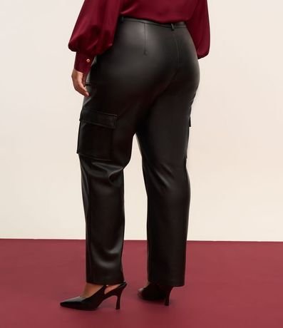 Pantalón Recto en Material Sintético con Bolsillo Cargo Curve & Plus Size 3