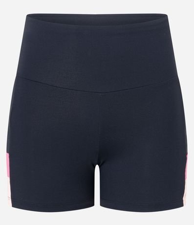 Bermuda Deportiva con Detalles en Recorte Lateral 6