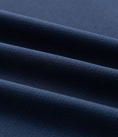 Remera Deportiva en Tecnologia Dry con Estampa Lettering 9