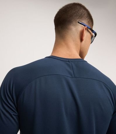 Remera Deportiva en Tecnologia Dry con Estampa Lettering 3