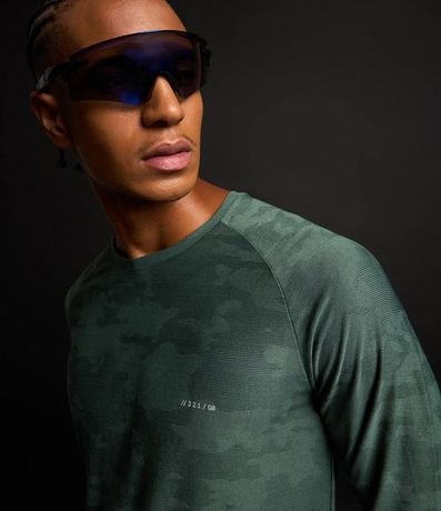 Remera Deportiva en Tecnologia Dry con Textura Jacquard 4