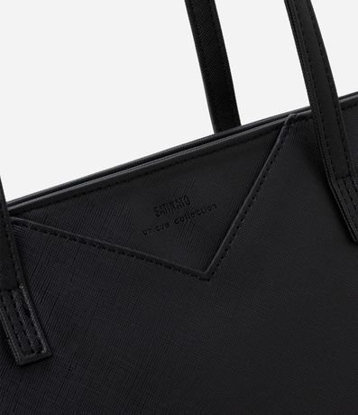 Cartera Shopper Grande en PU Textura Safiano con Bretel Largo 5