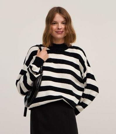 Suéter en Chenille Rayado con Cuello Alto