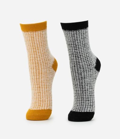 Kit 02 Medias Caña Larga Peluditas con Estampa de Cuadros