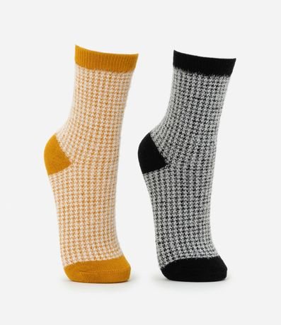 Kit 02 Medias Caña Larga Peluditas con Estampa de Cuadros 2