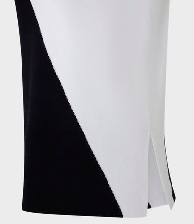 Blusa Reta sin Manga en Trico con Estampa Bicolor 3
