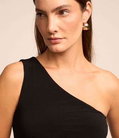 Blusa Hombro Único con Fruncido Lateral 4