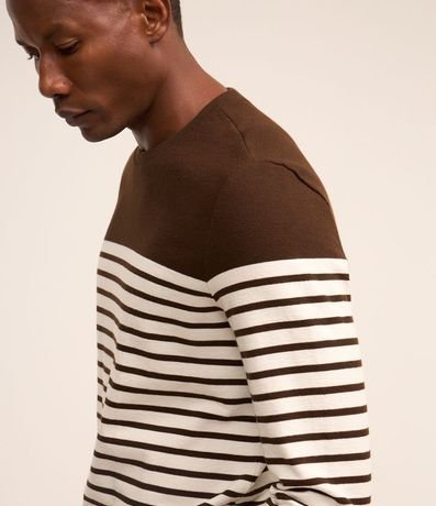 Remera en Algodón con Estampado Rayado y Bloques de Color 4