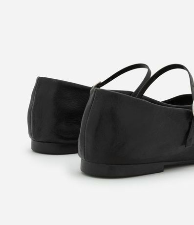 Zapatilla de Cuero con Puntera Cuadrada y Detalle en Hebilla 3