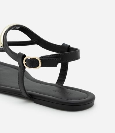 Sandalia Plana con Correas Finas y Detalle Metálico 3