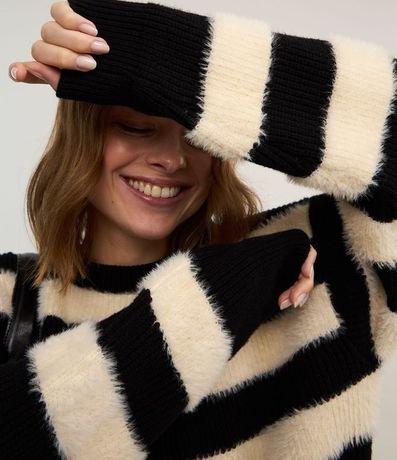 Buzo en Punto con Rayas y Pelito 3