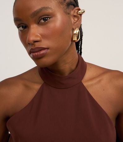 Blusa Cropped en Crepé con Escote Halter 4