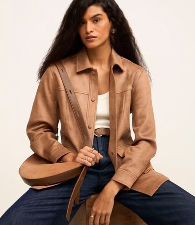 Campera con Bolsillos Delanteros y Elástico en la Espalda 4