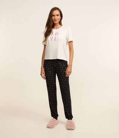 Pijama con Lettering Love y Estampa Corazones