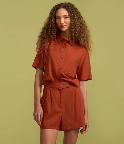 Short Corto en Viscosa en Lino con Pliegues y Bolsillos 4