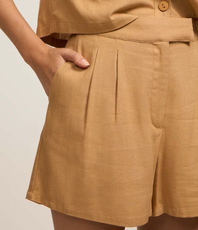 Short Corto en Viscosa en Lino con Pliegues y Bolsillos 3