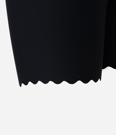 Bermuda Modeladora en Microfibra con Borde Nube 7