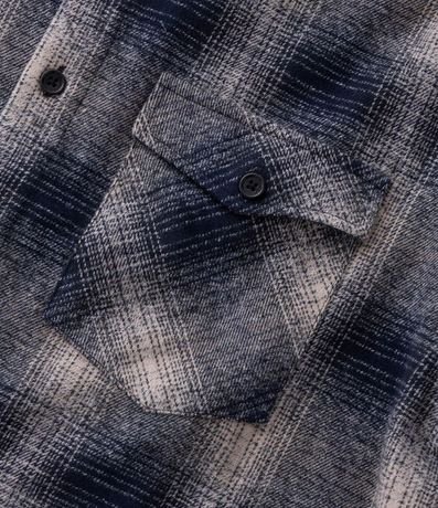 Camisa Comfort en Flanesa con Bolsillo y Estampa de Cuadros 8