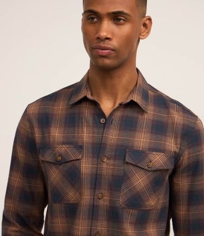 Camisa Comfort en Franela con Estampa de Cuadros 4