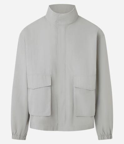 Campera en Poliamida con Cuello Alto y Bolsillo Utilitário