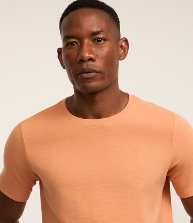 Remera Slim en Algodón con Textura Acanalada 7