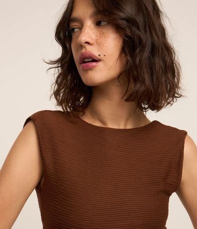 Blusa en Tejido Texturizado con Espalda Abierta 3