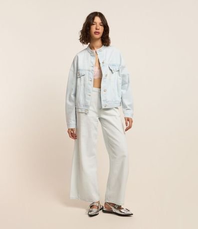 Campera Trucker en Jeans con Cuello Alto y Bolsillos 2