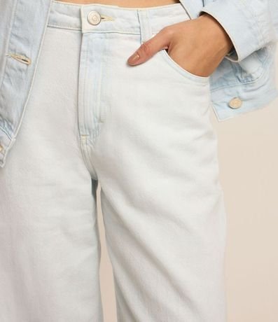Pantalón Palazzo en Jeans Delavé con Recorte en la Pierna 4