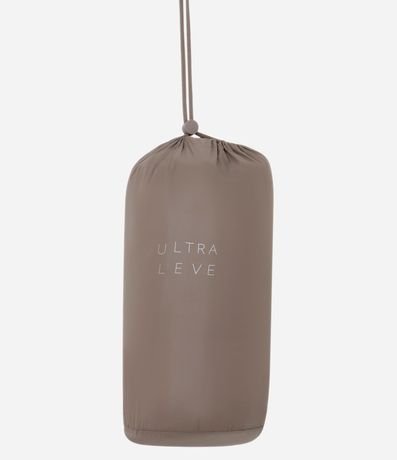 Campera en Tejido Tecnológico con Efecto Puffer 8