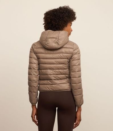 Campera en Tejido Tecnológico con Efecto Puffer 3
