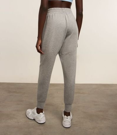 Pantalón Jogger Deportiva en Microfibra Pesada con Bolsillos 4