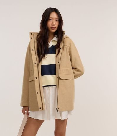 Campera Alargada en Polivelour con Capucha y Bolsillos