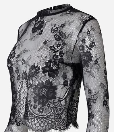 Blusa en Encaje Floral con Bajo y Puño Deshilachados 2