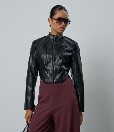 Campera Corsetada en PU con Cremallera y Ruedo Redondeado