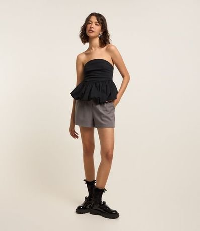 Short en Sastrería con Pliegues y Bolsos