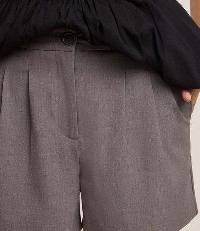 Short en Sastrería con Pliegues y Bolsillos 4