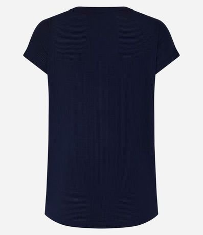 Remera en Microfibra con Escote Redondo 7