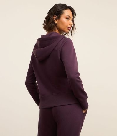 Campera Deportiva en Mix de Tejidos con Capucha y Bolsillos 3