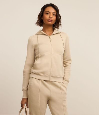 Campera Deportiva en Mix de Tejidos con Capucha y Bolsillos 2