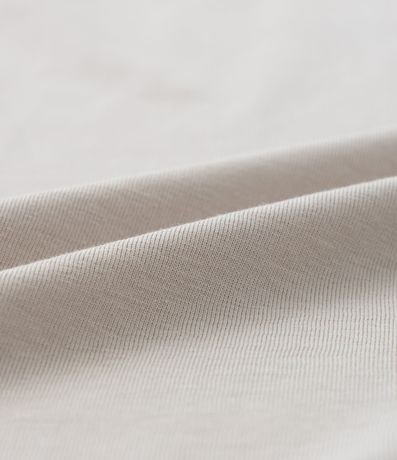 Remera Infantil Básica con Pequeño Bolsillo - Talle 5 a 14 años 3