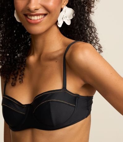 Bikini Top Media Copa en Microfibra con Detalles en Costura 4