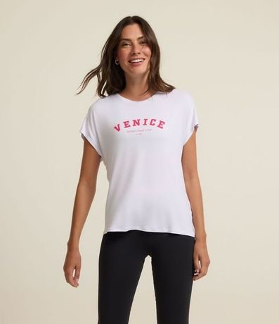 Remera Deportiva en Microfibra sin Sisa con Estampa Lettering 1
