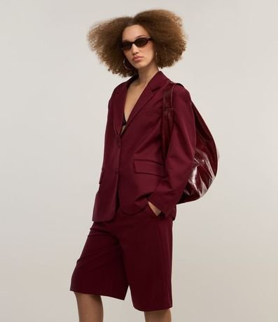 Bermuda Reta en Sastrería con Pliegues 2