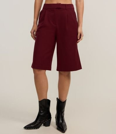 Bermuda Reta en Sastrería con Pliegues 3